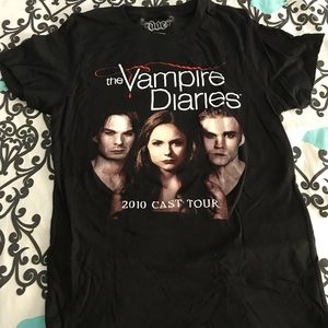 Vampire Diaries tee